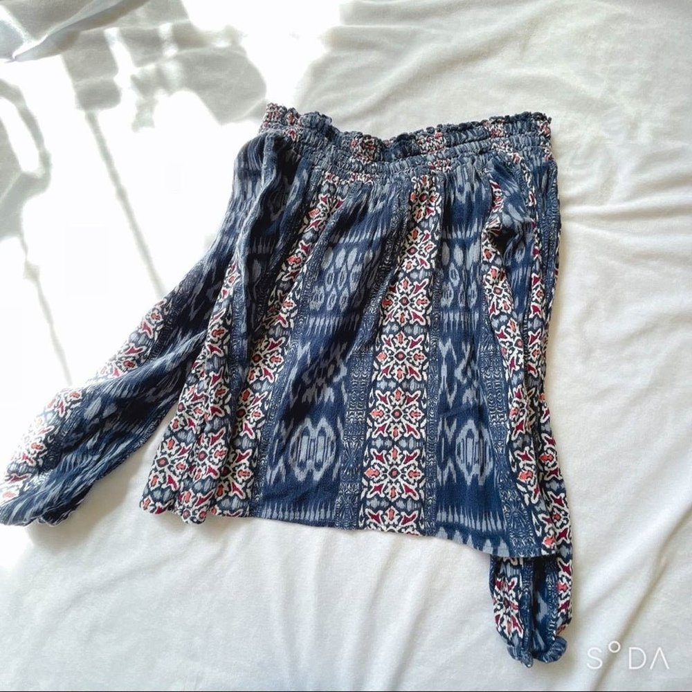 Hollister BOHO blue print blouse